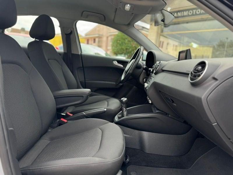 Audi A1 A1 1.4 TDI Admired S-LINE