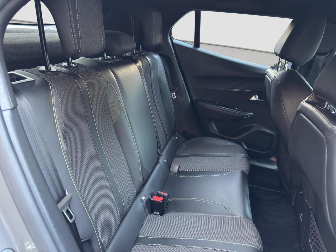 Peugeot 2008 1.5 bluehdi 130cv GT automatica 2024