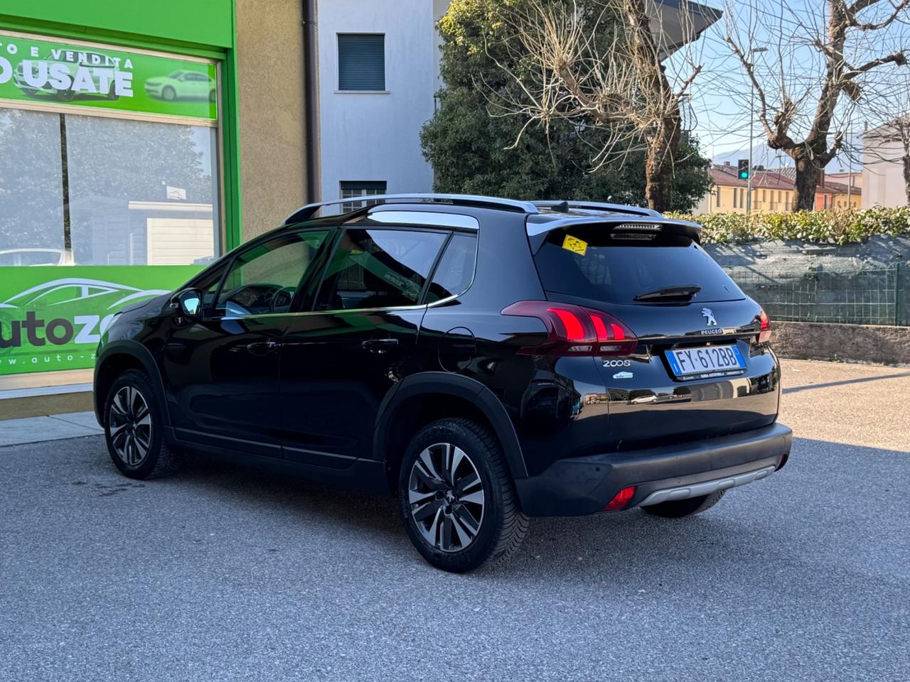 Peugeot 2008 PureTech 82 S&S Allure