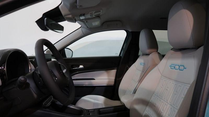 FIAT 600 1.2 Hybrid 145cv La Prima II