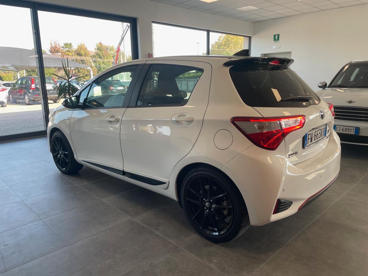 Toyota Yaris 1.5 Hybrid 5 porte GR-S