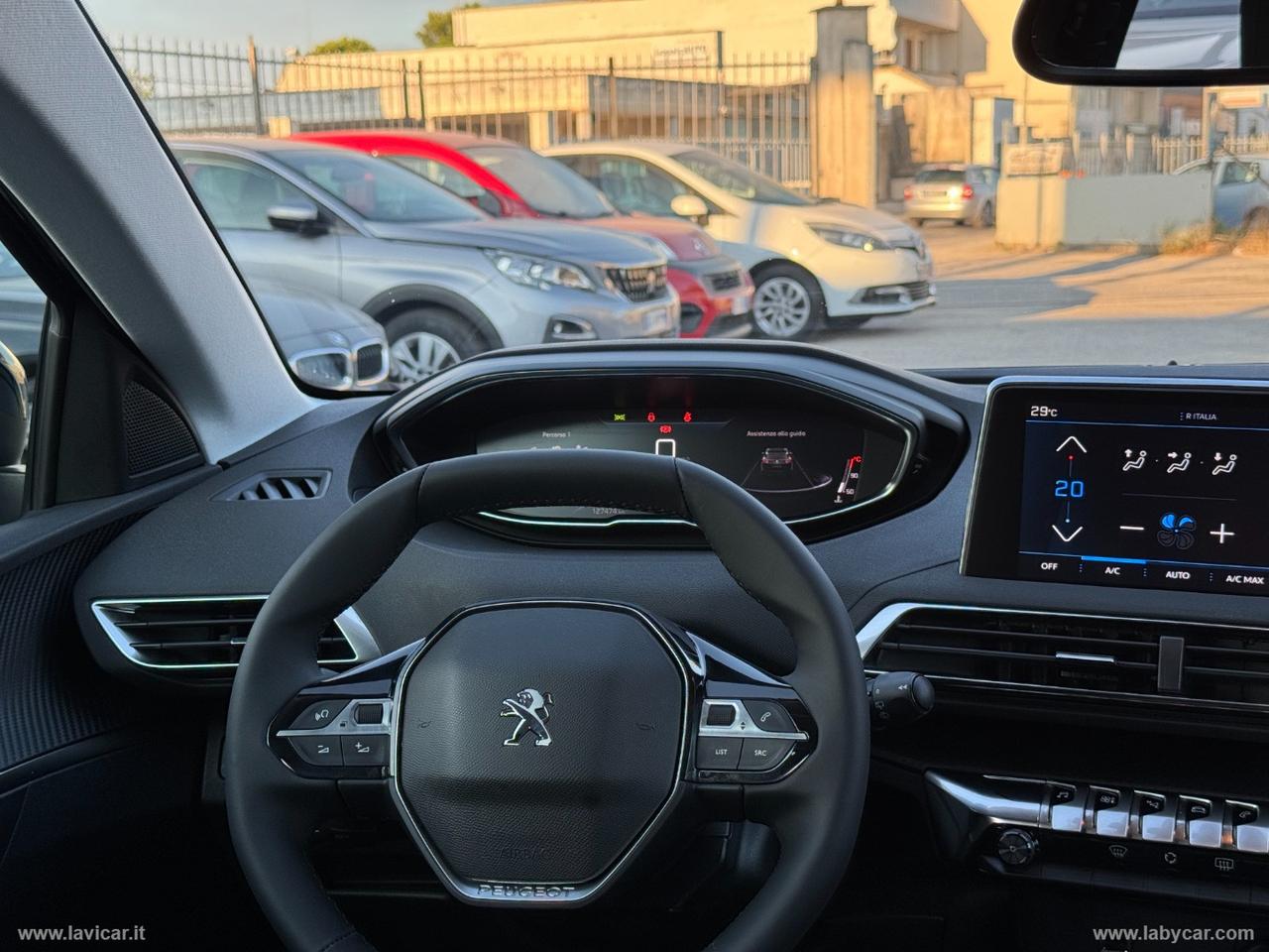 PEUGEOT 3008 BlueHDi 130 S&S Allure Pack
