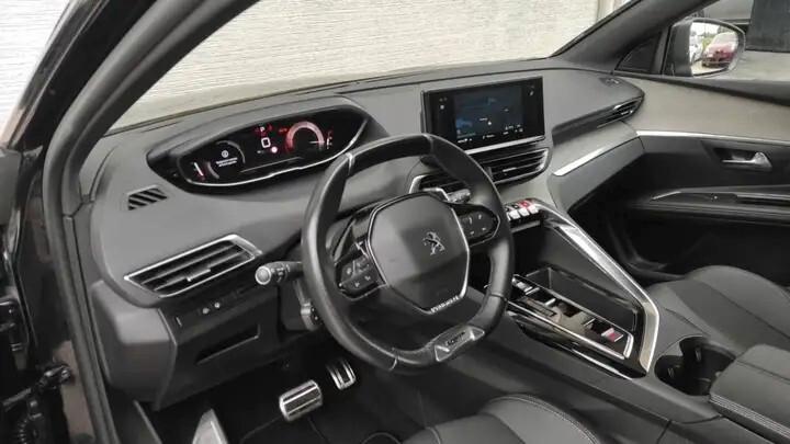 Peugeot 5008 BlueHDi 130 S&S EAT8 GT 7 POSTI