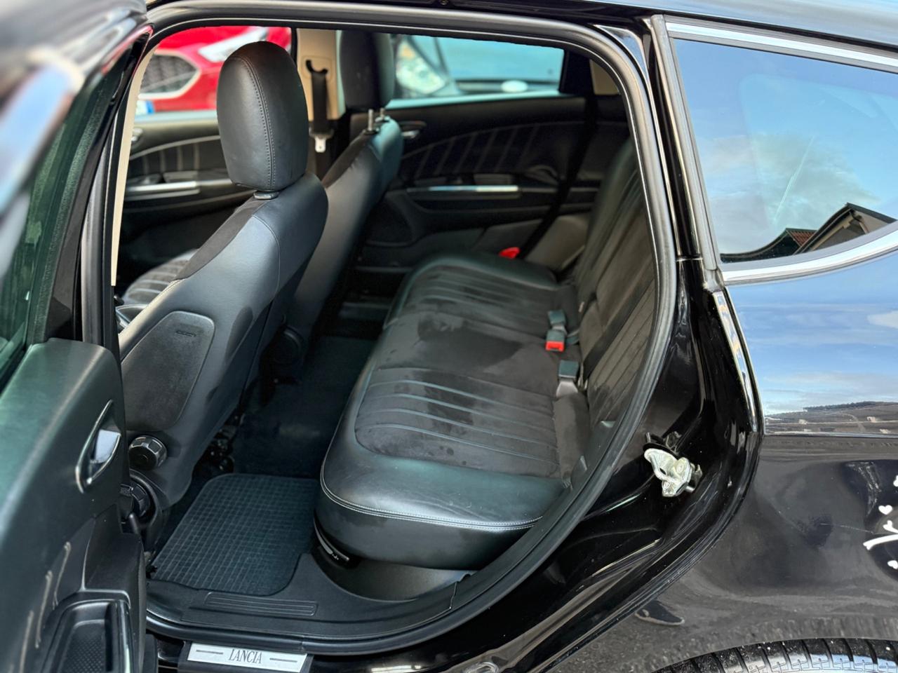 Lancia Delta 1.6 MJT DPF Oro