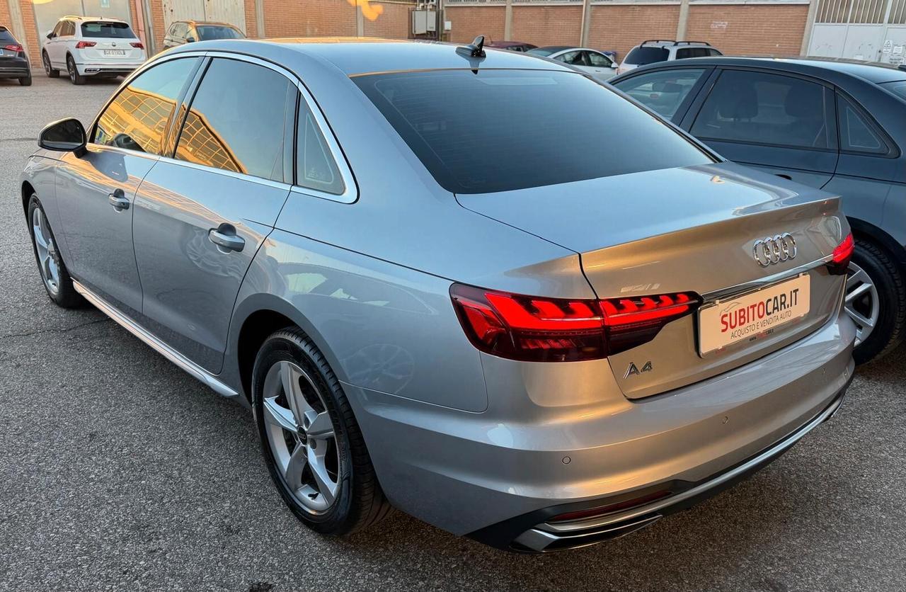 Audi A4 30 TDI/136 CV S tronic Advanced FARI MATRIX