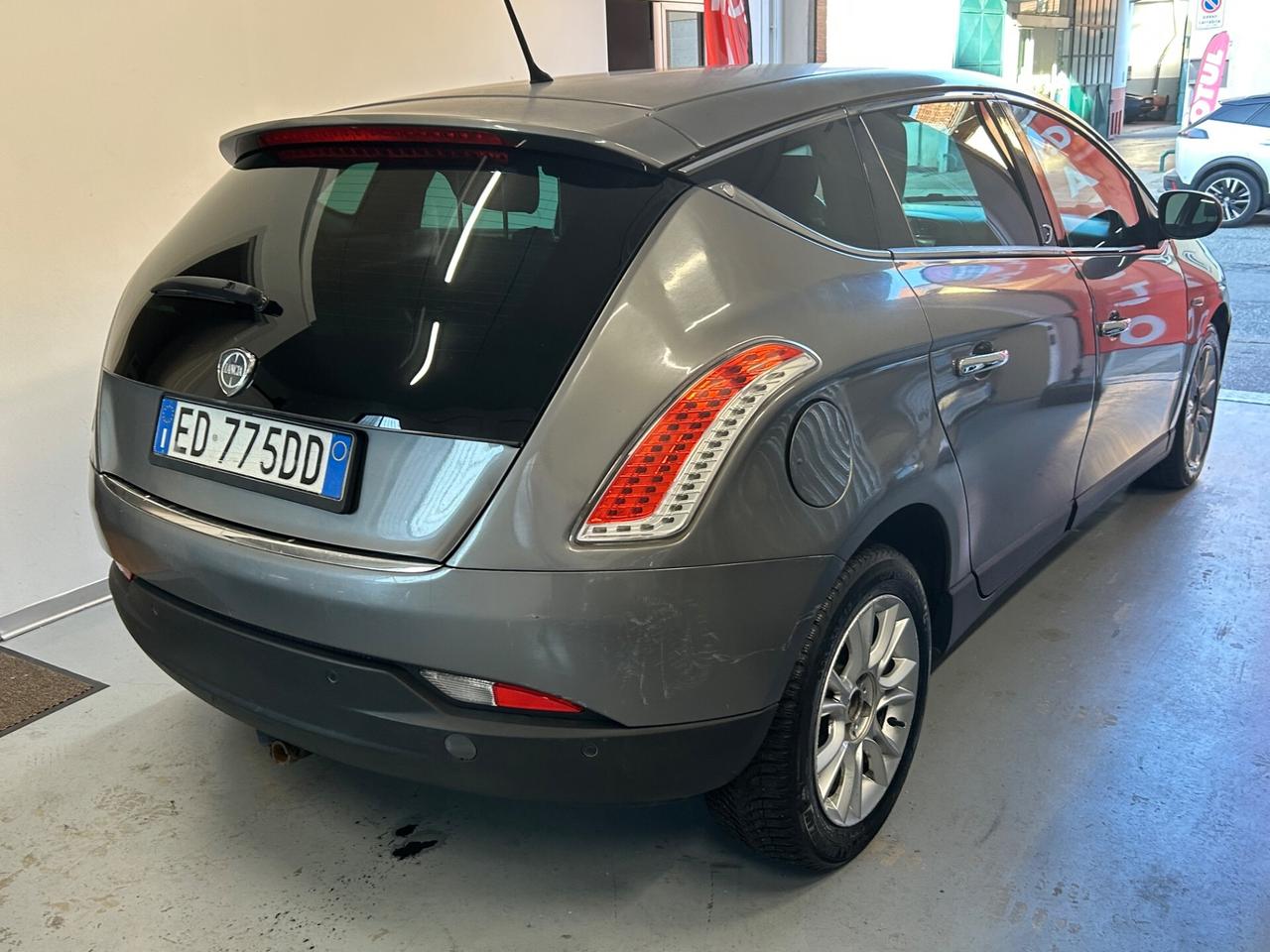 Lancia Delta 2.0 MJT DPF Oro GANCIO TRAINO