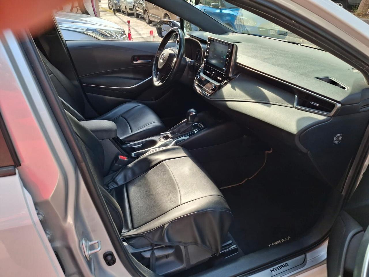 Toyota Corolla Touring Sports 1.8 Hybrid Business