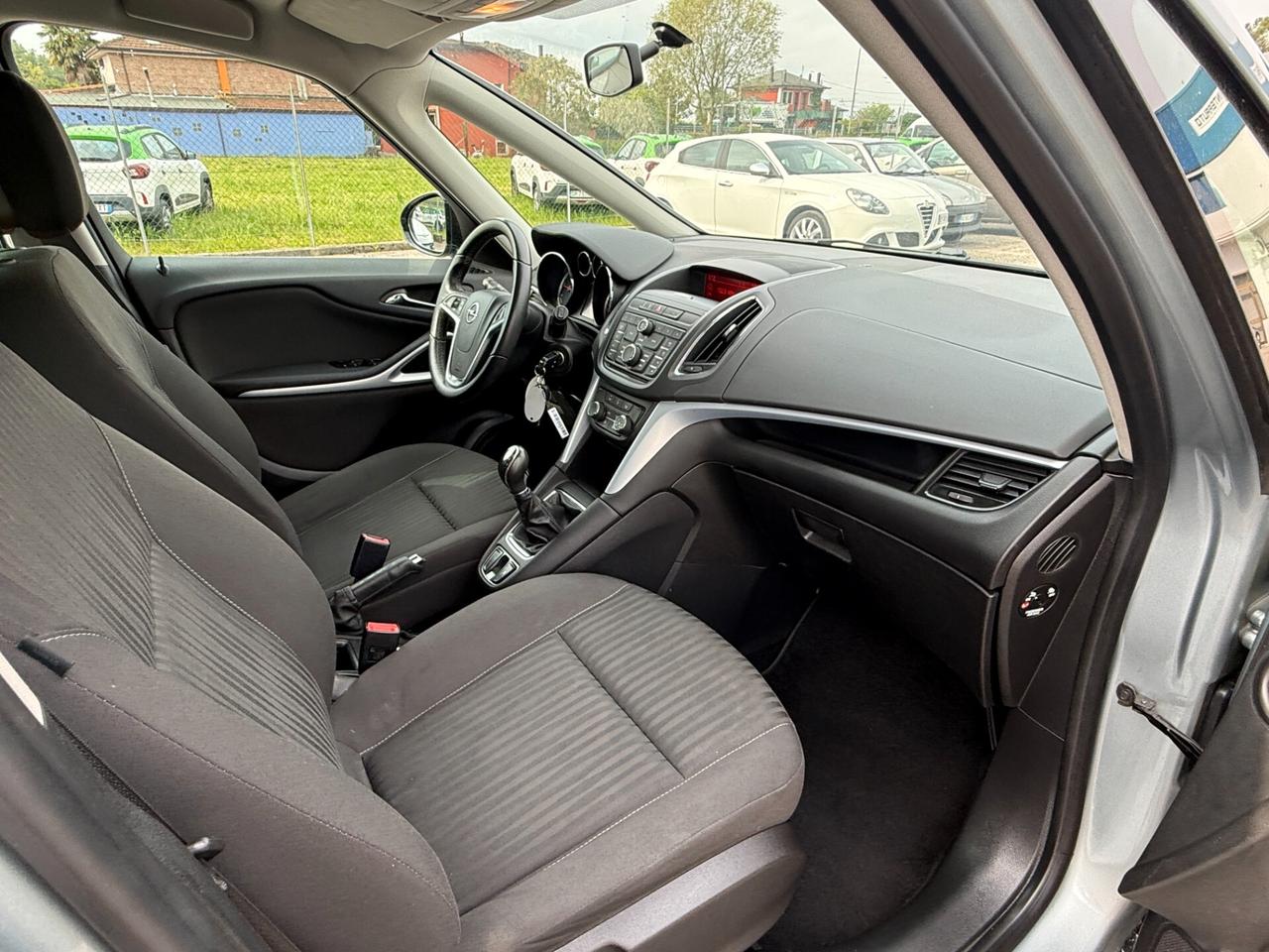 Opel Zafira Tourer 2.0 CDTi 130CV Cosmo