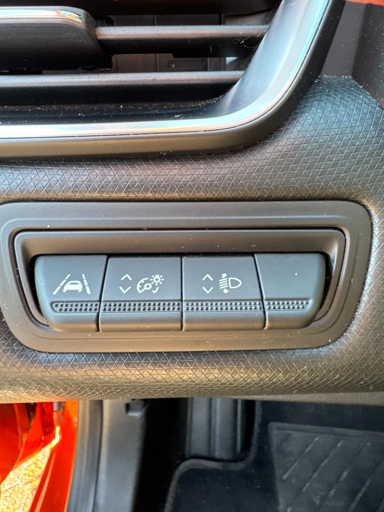 Renault Clio 1.0 SCe 49kw E6 Benz *28.000 km*