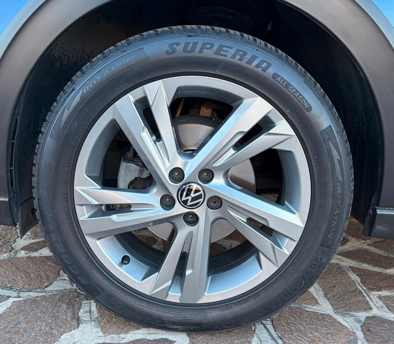 Volkswagen Taigo 1.0 TSI 110 CV R-Line