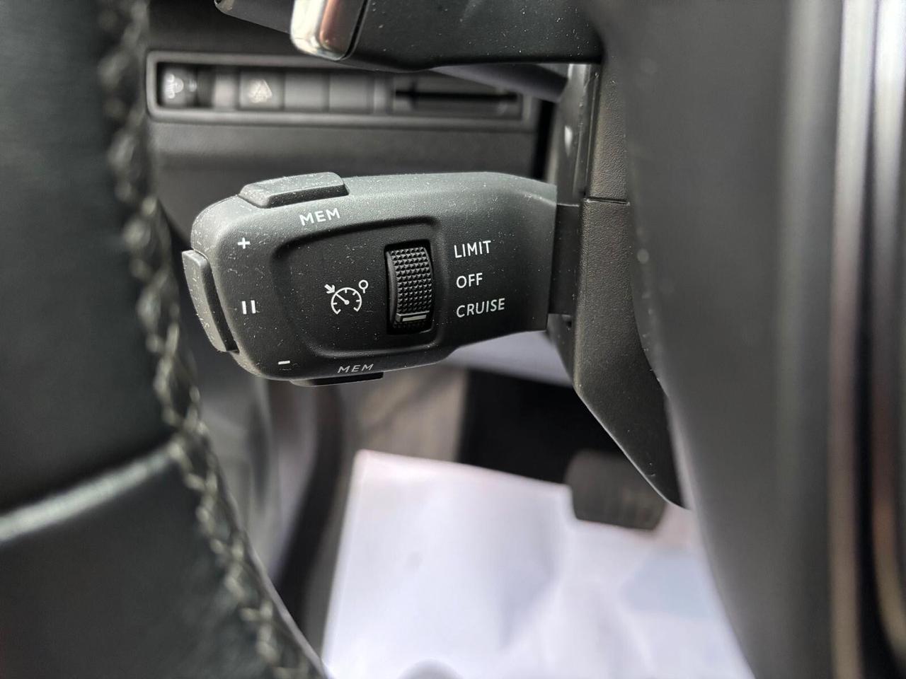 Peugeot 3008 HDi 1.5/130 CV EAT8 Allure