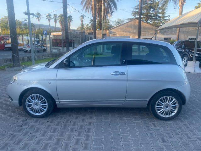 LANCIA Ypsilon 1.2 69 CV New Oro