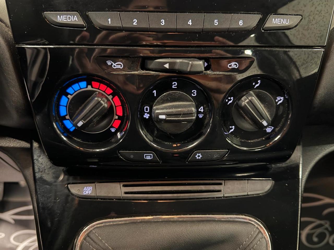 LANCIA YPSILON 900CC 84CV 62KW OK NEOPATENTATI ANNO 2015