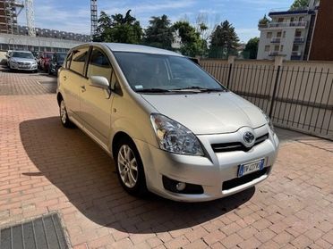 TOYOTA Corolla Verso 2.2 16V D-4D DPF MY'08