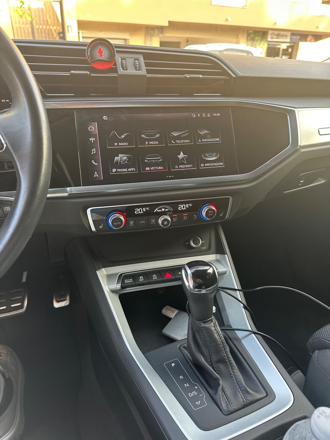 Audi Q3 35 TDI S tronic line edition