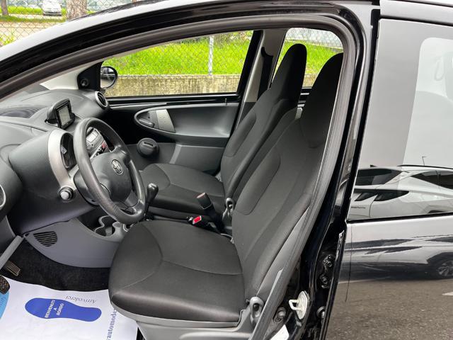 TOYOTA Aygo 1.0 12V VVT-i 5 porte Sol Connect