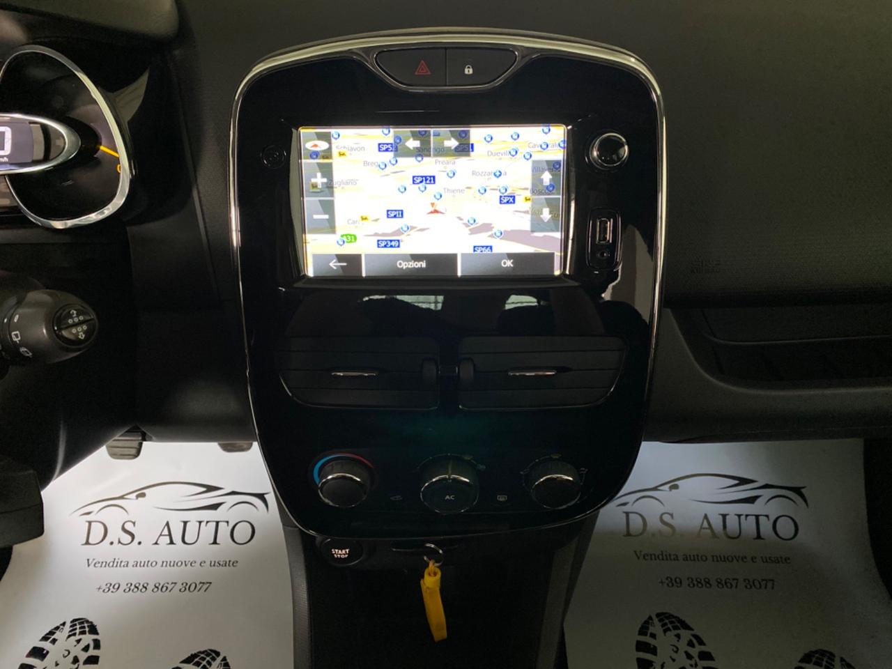 Renault Clio TCe 12V 90CV Ok Neopatentati unico proprietario
