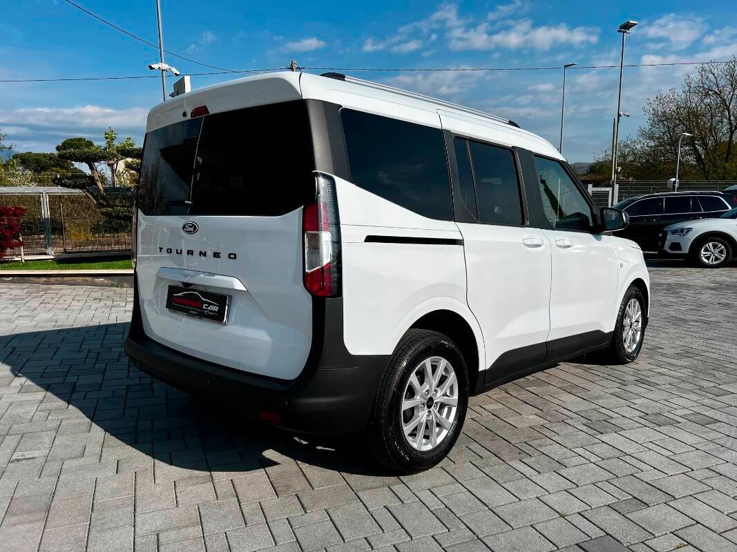 Ford Tourneo Courier 1.0 ecob. 125 cv Titanium 5P. - KM 0