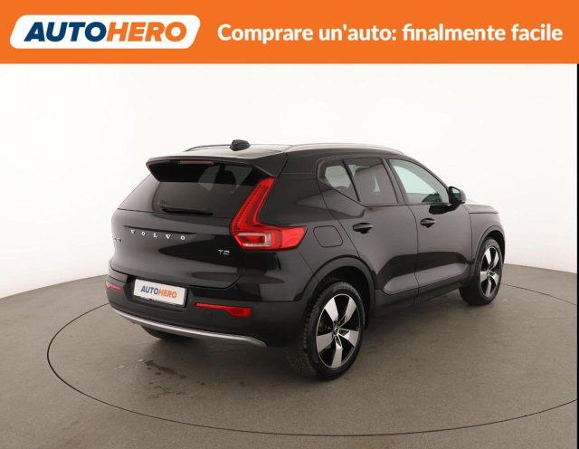 VOLVO XC40 T2 Geartronic Momentum Pro