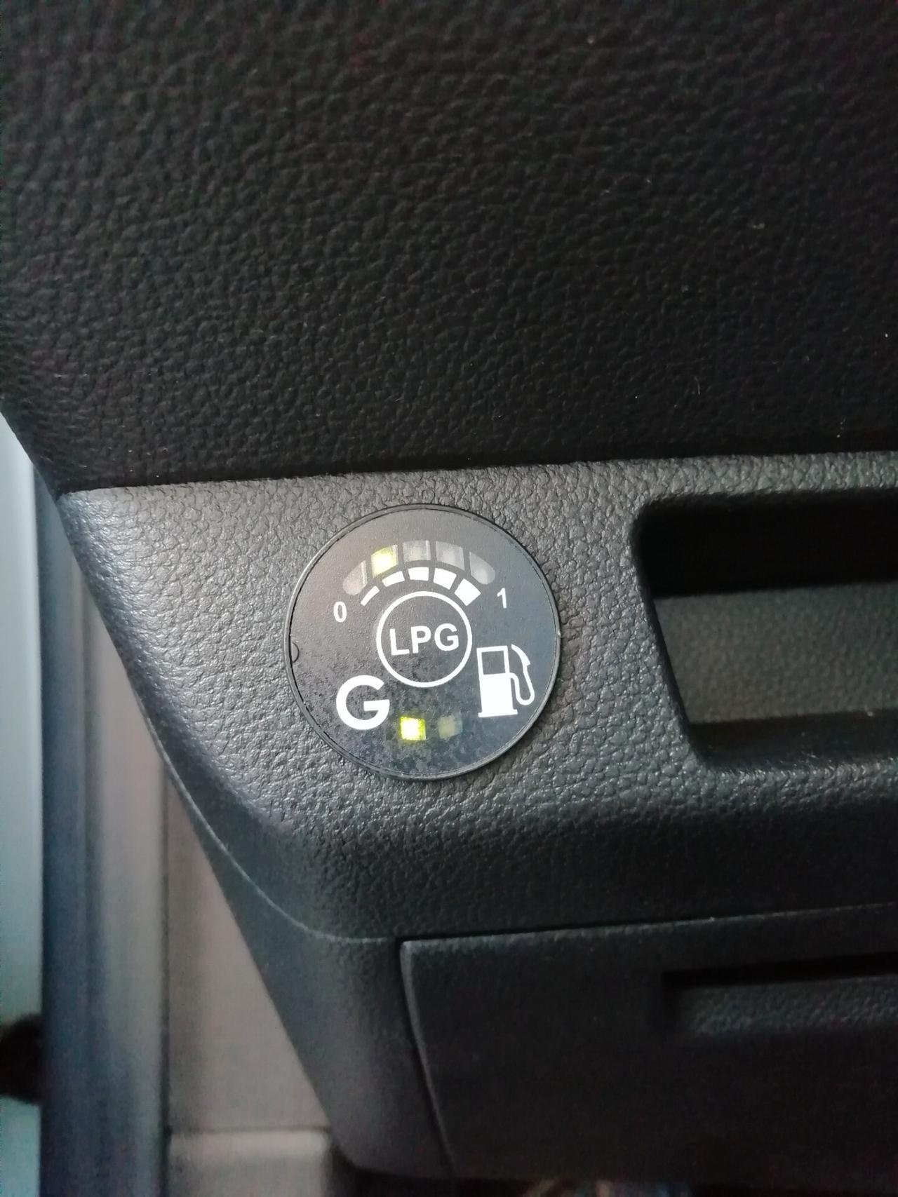 Renault Clio TCe 100 CV GPL 5 porte Zen "UNICO PROPRIETARIO"