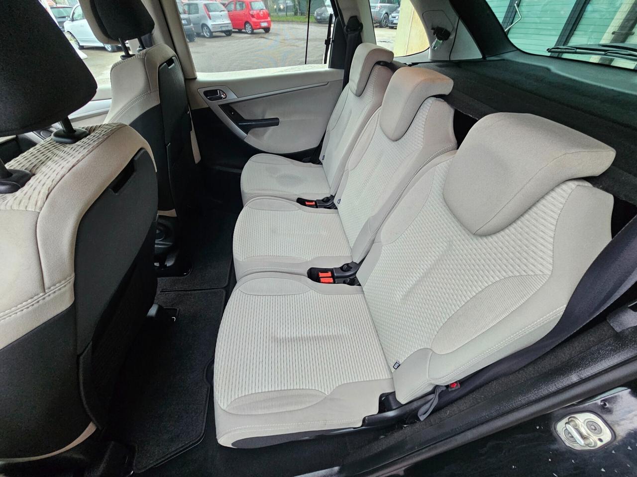 Citroen C4 Picasso 1.6 Benzia 120 cv