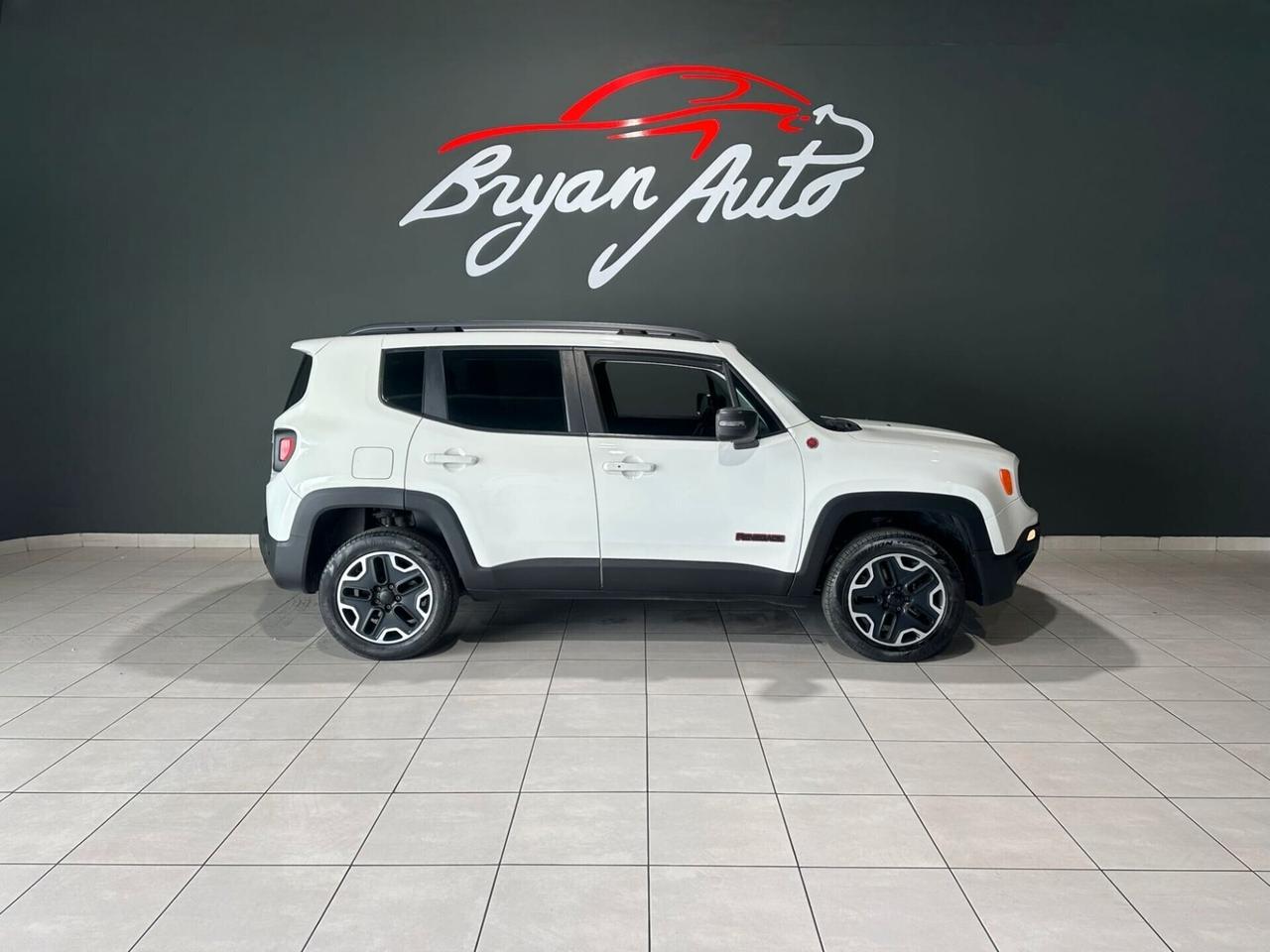 Jeep Renegade 2.0 Mjt 170CV 4WD Active Drive Trailhawk