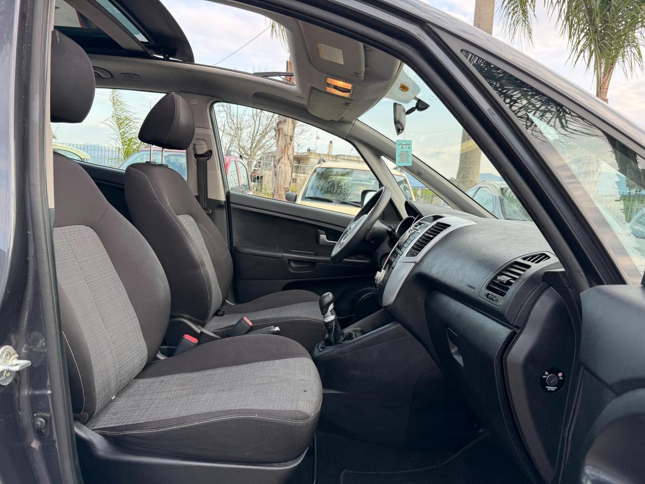 KIA VENGA ANNO 2013 1.4 DIESEL 90 CV