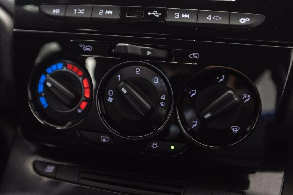 LANCIA Ypsilon 1.0 firefly hybrid Silver s&s 70cv 5p.ti del 2021