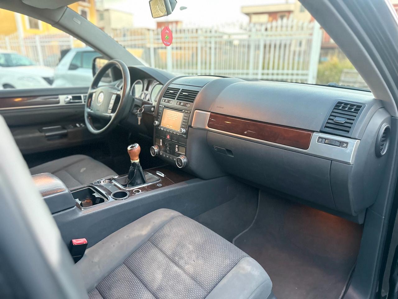 Volkswagen Touareg 2.5 R5 TDI AUTOCARRO