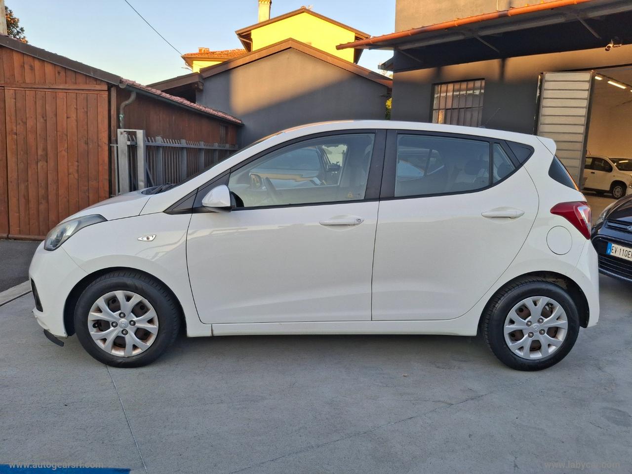 HYUNDAI i10 1.0 69CV * GPL * NEOPATENTATI *