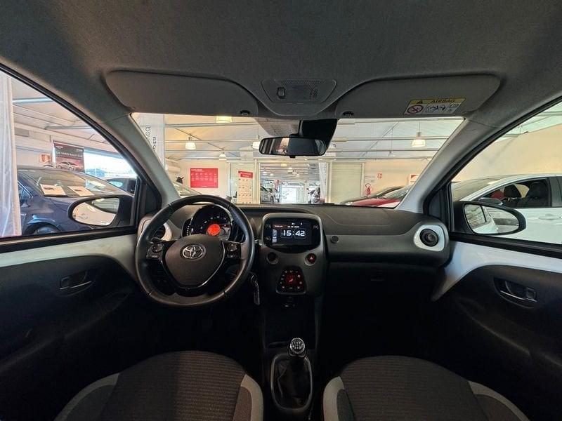 Toyota Aygo Connect 1.0 VVT-i 72 CV 5 porte x-play