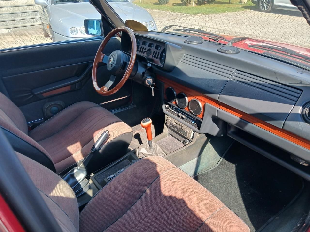 Alfa Romeo Alfetta 2.0