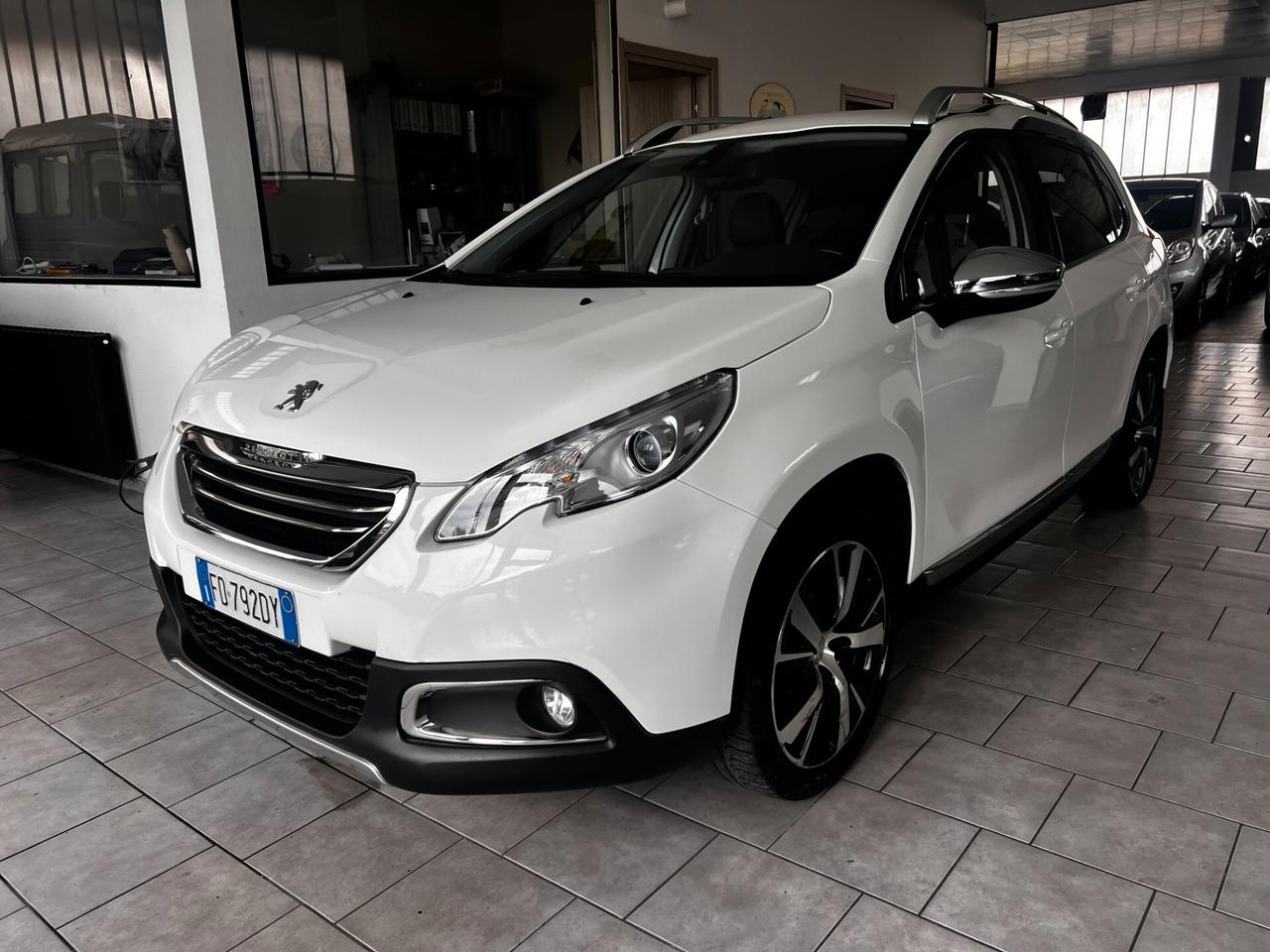 Peugeot 2008 BlueHDi 120 S&S Allure