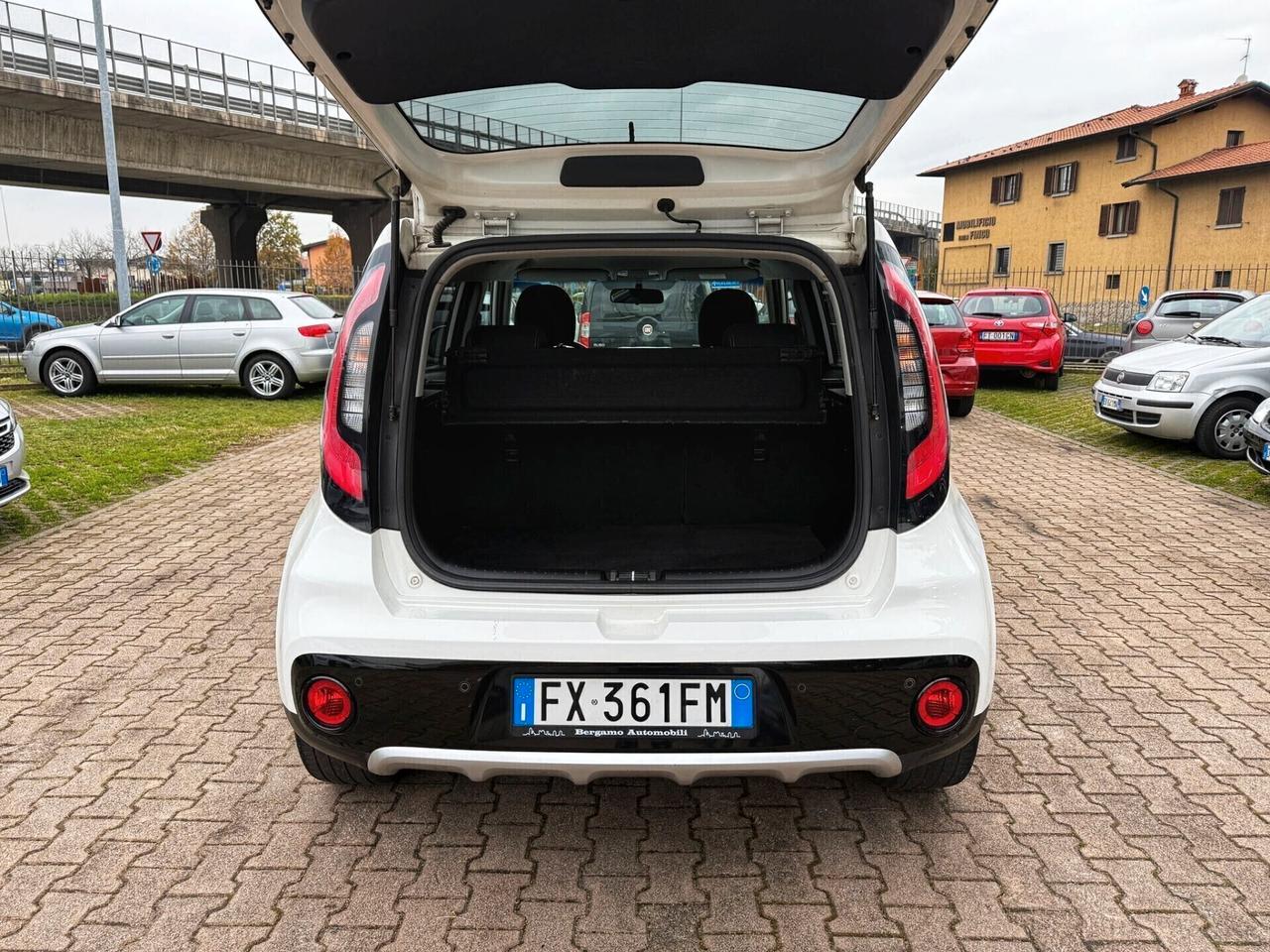 Kia Soul 1.6 CRDi TELECAMERA CRUISE SENSORI PDC