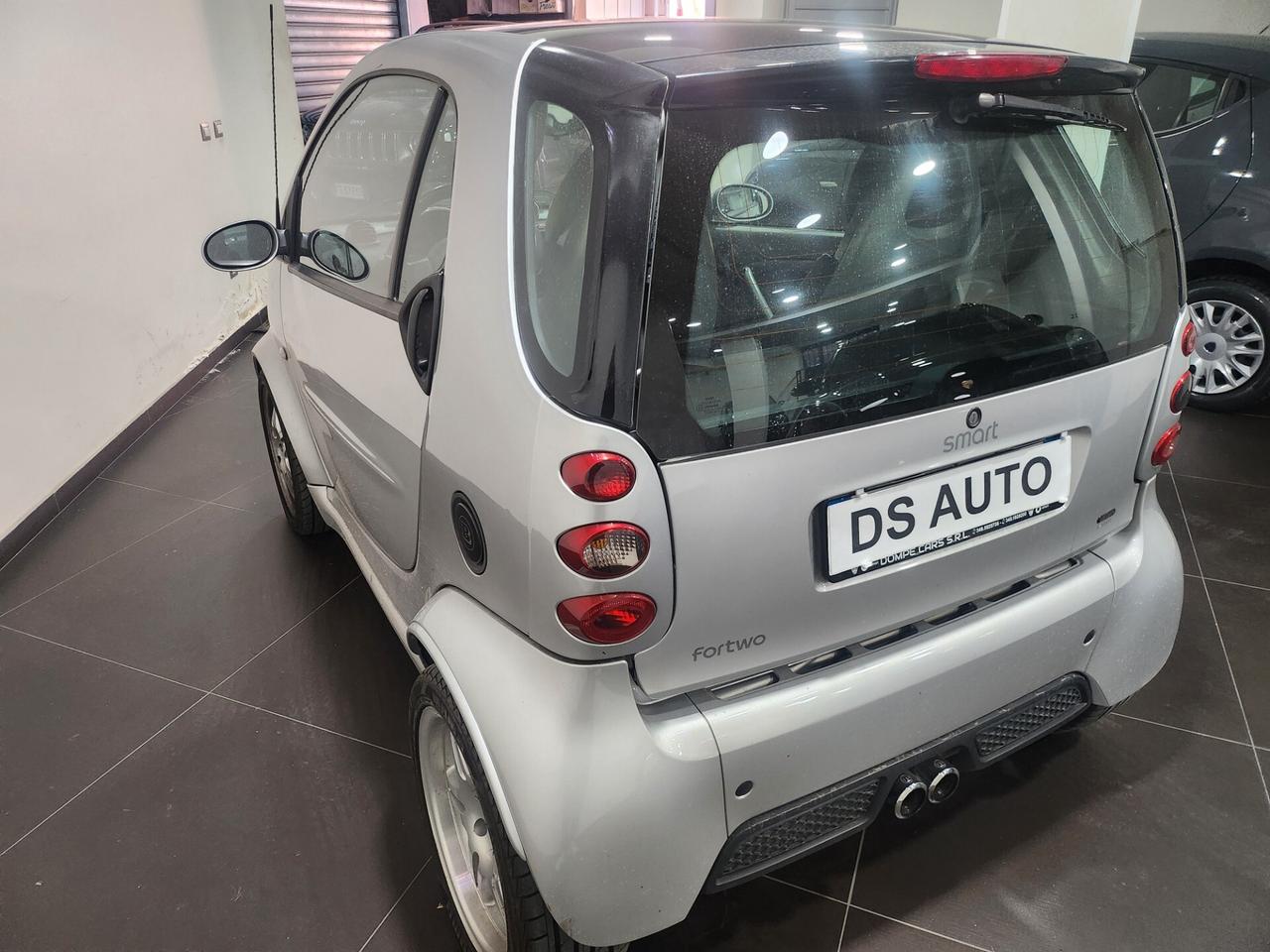 Smart ForTwo 700 coupé Brabus (55 kW)