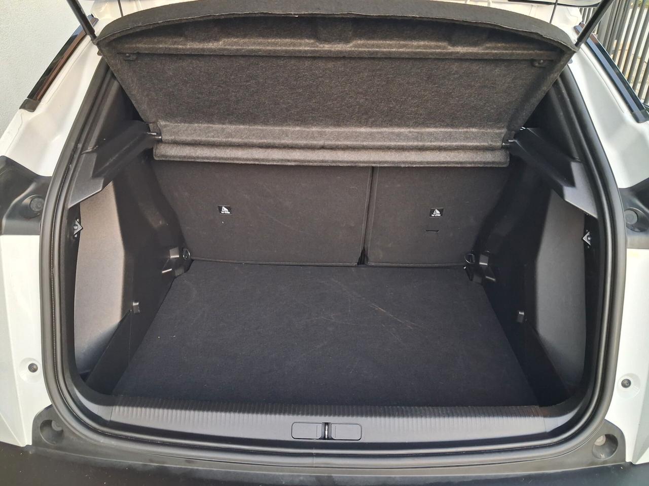 Peugeot 2008 PureTech 130 S&S EAT8 Allure