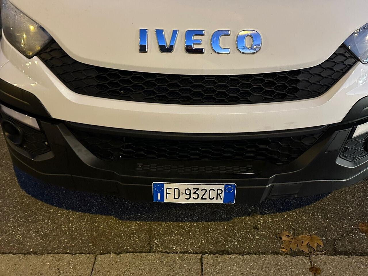 Iveco a telaio ruota singola