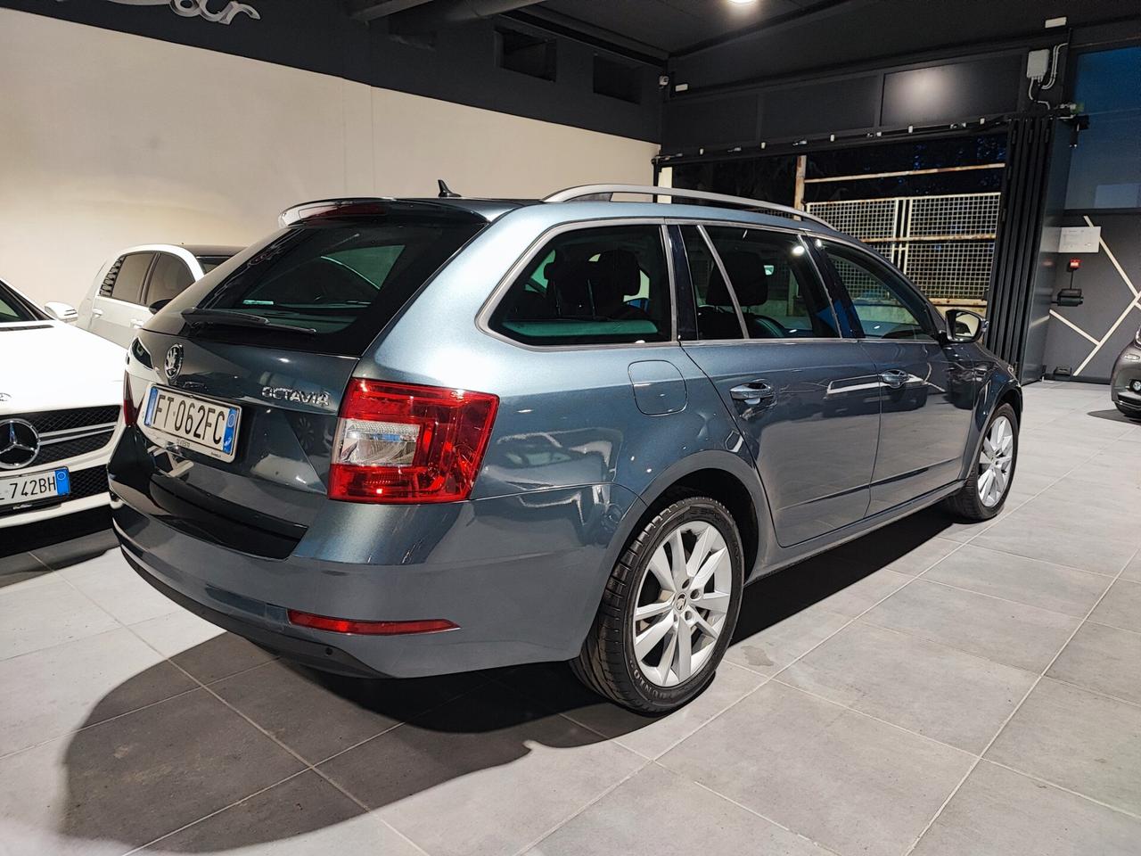 Skoda Octavia 2.0 TDI CR DSG Wagon Style