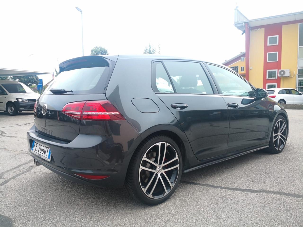 VW Golf GTD 2.0 TDI DSG 5p. BMT **LED**NAVI**TELECAMERA**