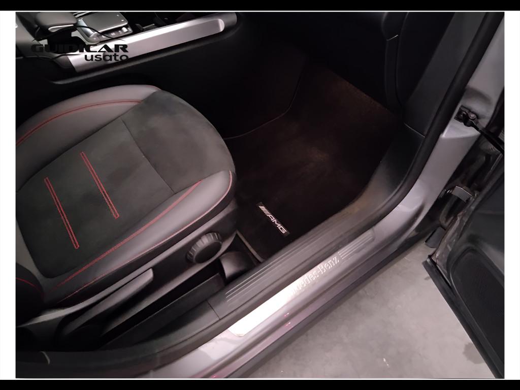 Mercedes-Benz GLB - X247 2019 - GLB 200 d Premium auto