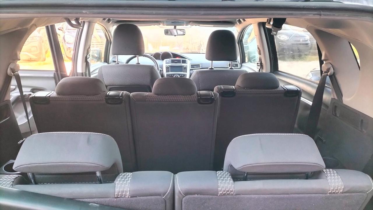 Verso 1.6 D-4D Style 7 POSTI KM 120000 TAGLIANDI TOYOTA