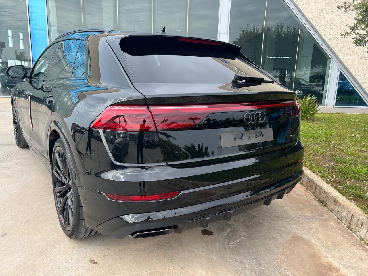 Audi Q8 TDI quattro 210 kW tiptronic S line edition possibilità noleggio no scoring