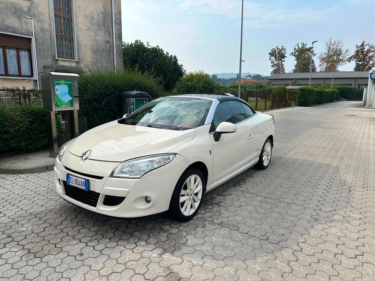 Renault Megane Mégane C-C 1.5 dCi 110CV Floride
