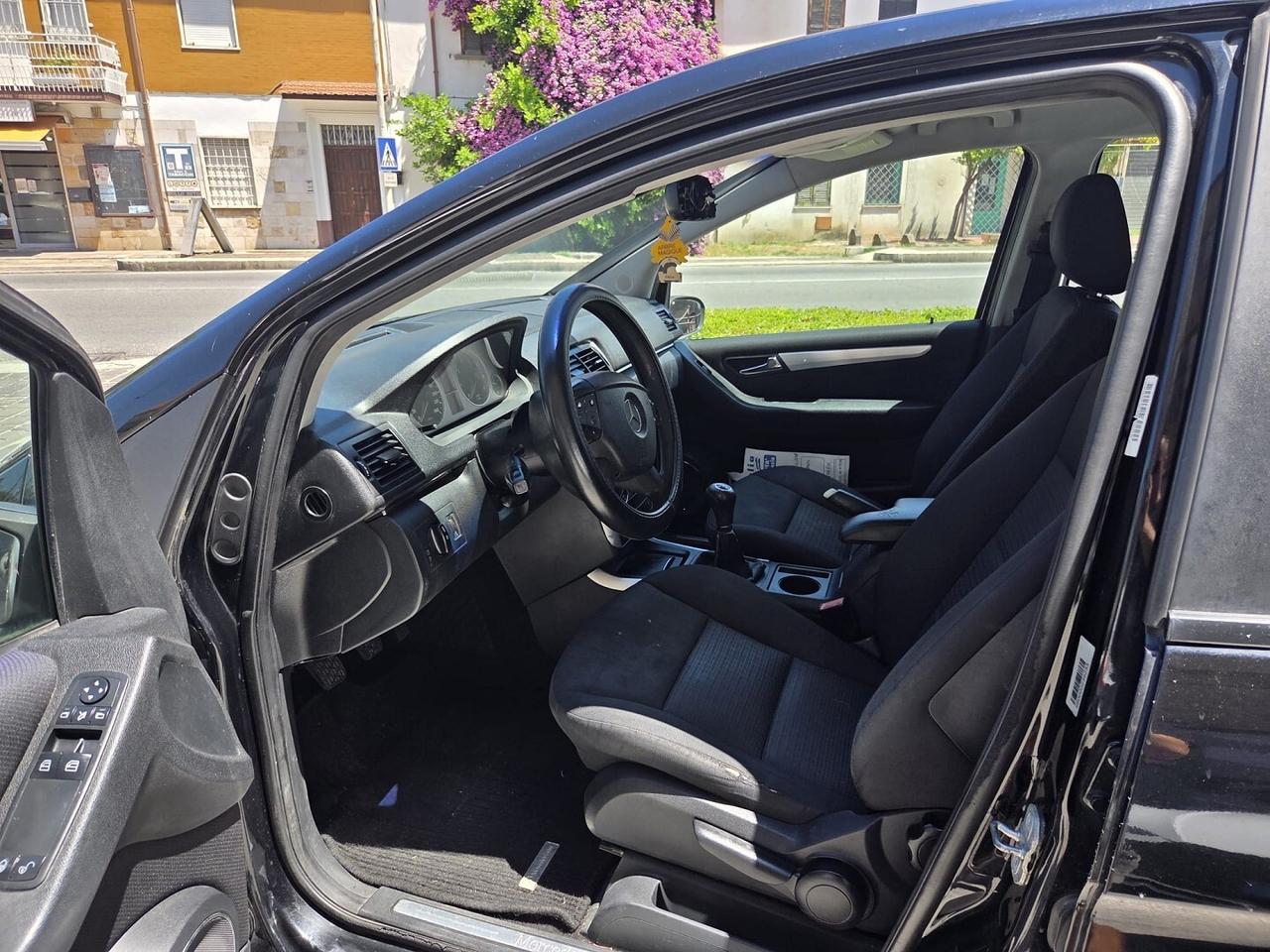 MERCEDES CLASSEB 150 BZ/METANO 95CV OKNEOPATE-2009