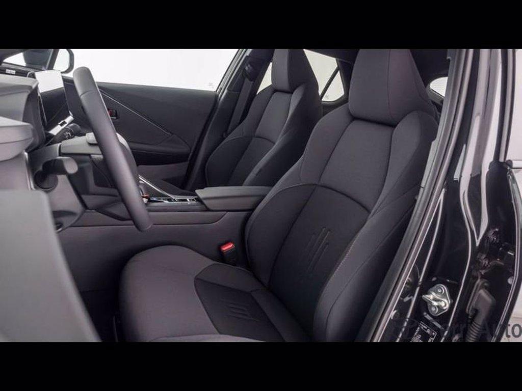 TOYOTA C-hr 2.0 hv trend fwd e-cvt del 2024