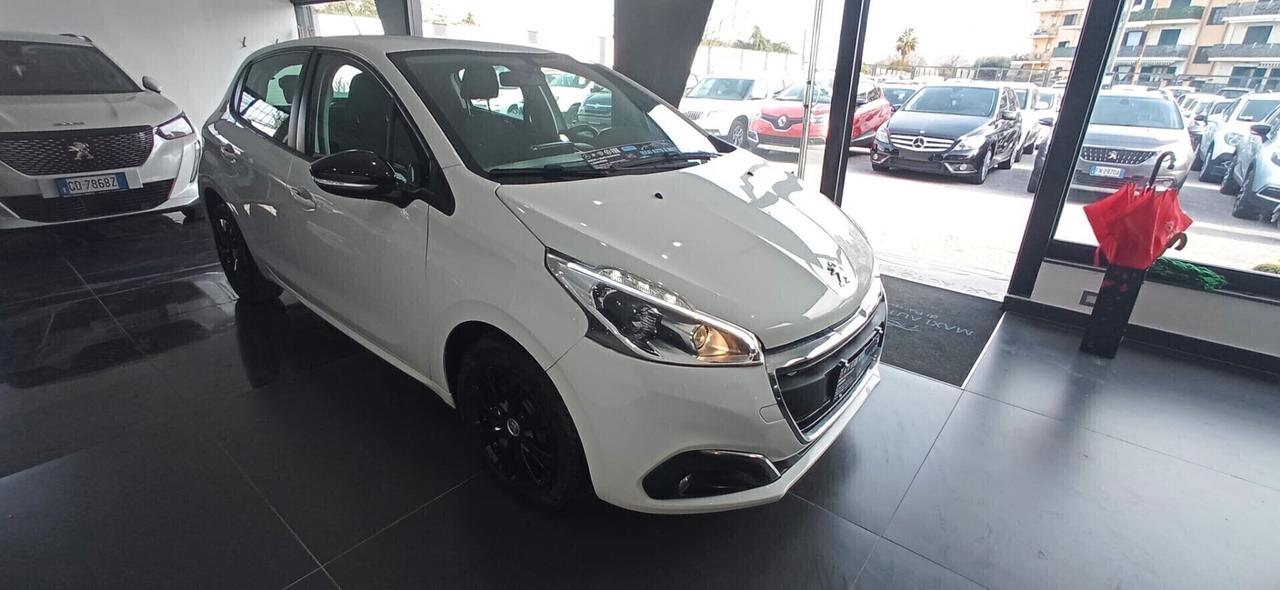 Peugeot 208 BlueHDi 100 Allure 60000 KM