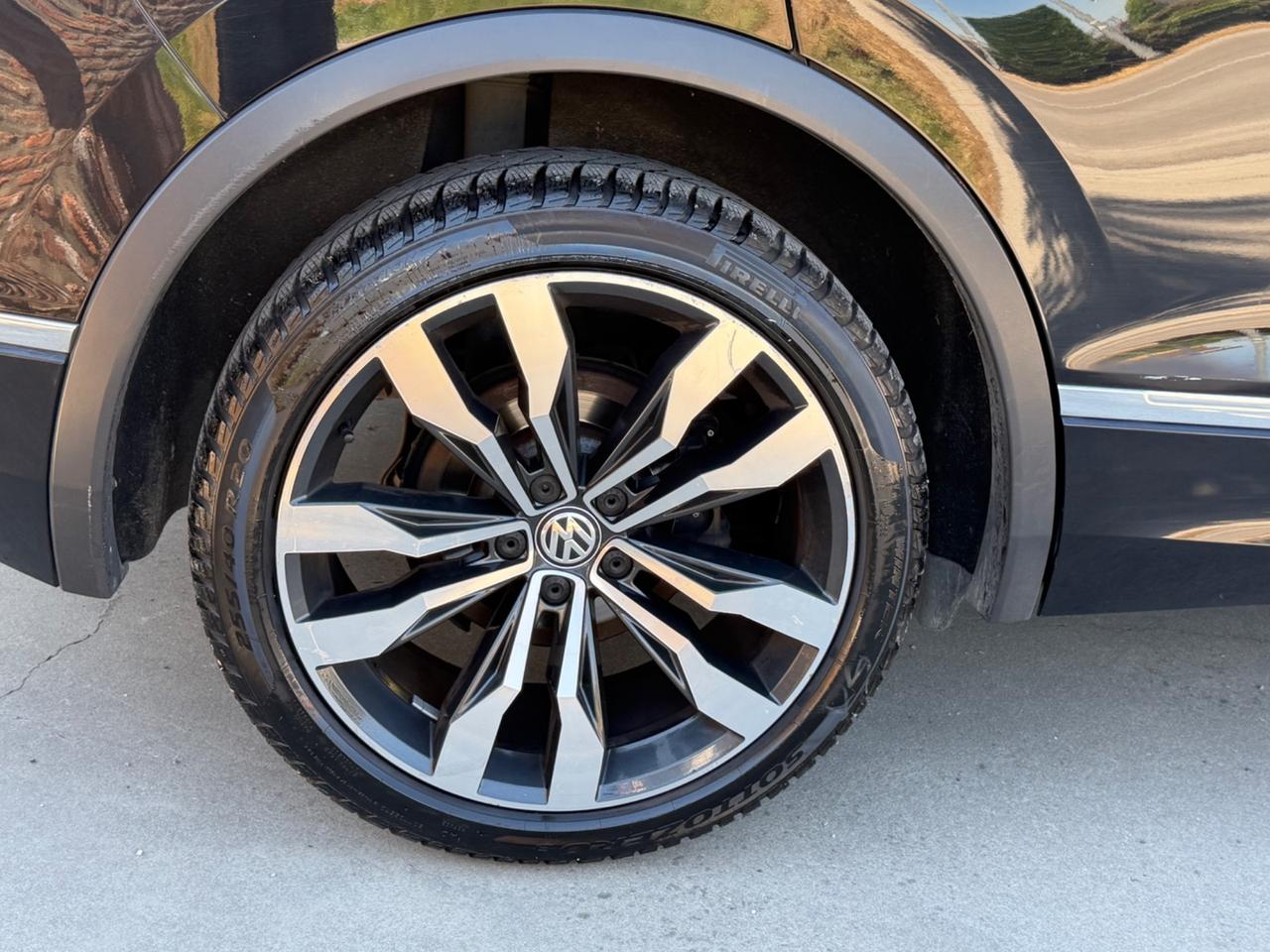 Volkswagen Tiguan 2.0 BiTDI SCR DSG 4MOTION R-Line BMT