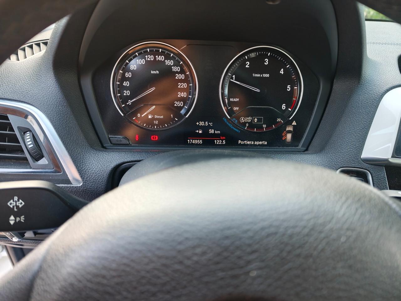 Bmw 118 118d 5p. Urban