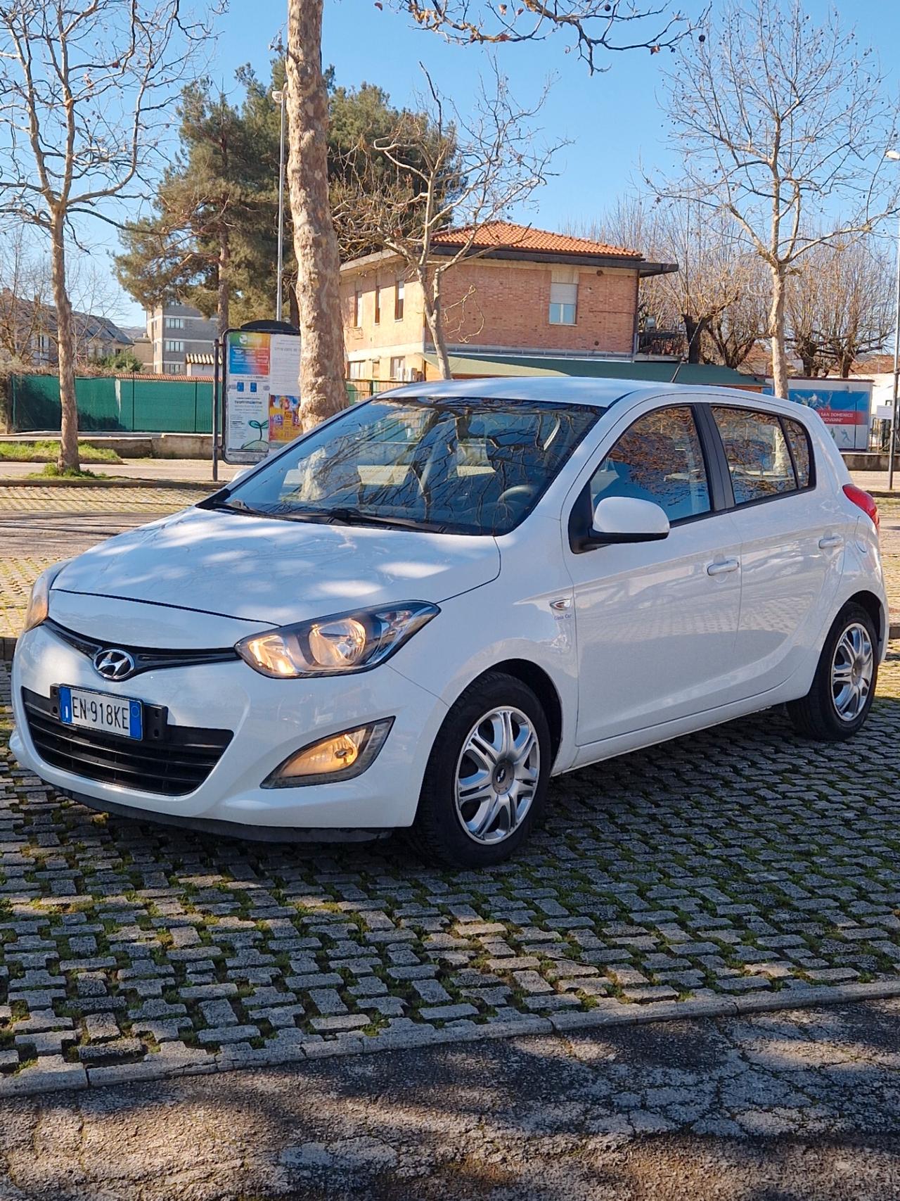 Hyundai i20 1.2 5p. BlueDrive GPL Sound Edition
