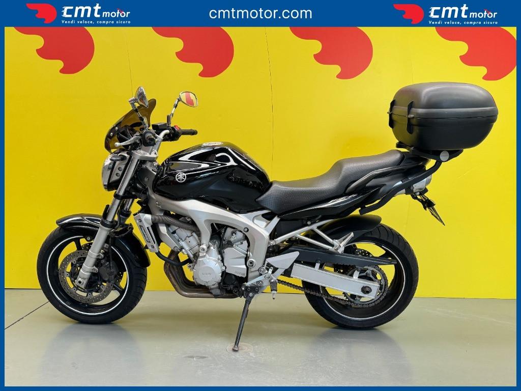 Yamaha FZ6 - 2004